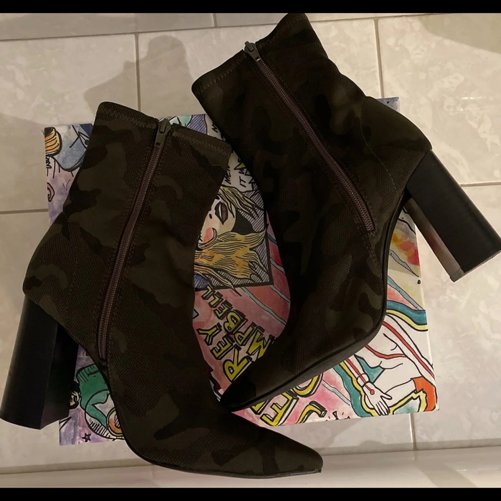 Steve Madden Booties